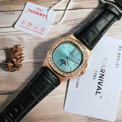 Thiết kế của đồng hồ Carnival 1986 luôn cân bằng giữa tính thẩm mỹ và tính thực dụng